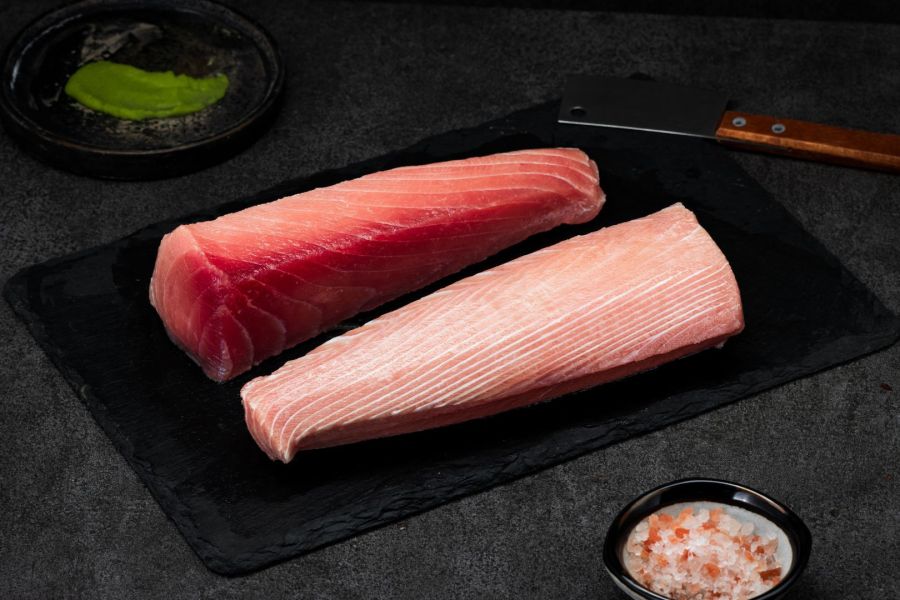 南方黑鮪魚 皮油 (300g±10%/包) #黑鮪魚 #鮪魚皮油 #黑鮪魚油脂 #鮪魚皮 #膠質料理 #Omega3 #高級食材 #南方黑鮪 #鮪魚煎煮 #魚皮精華