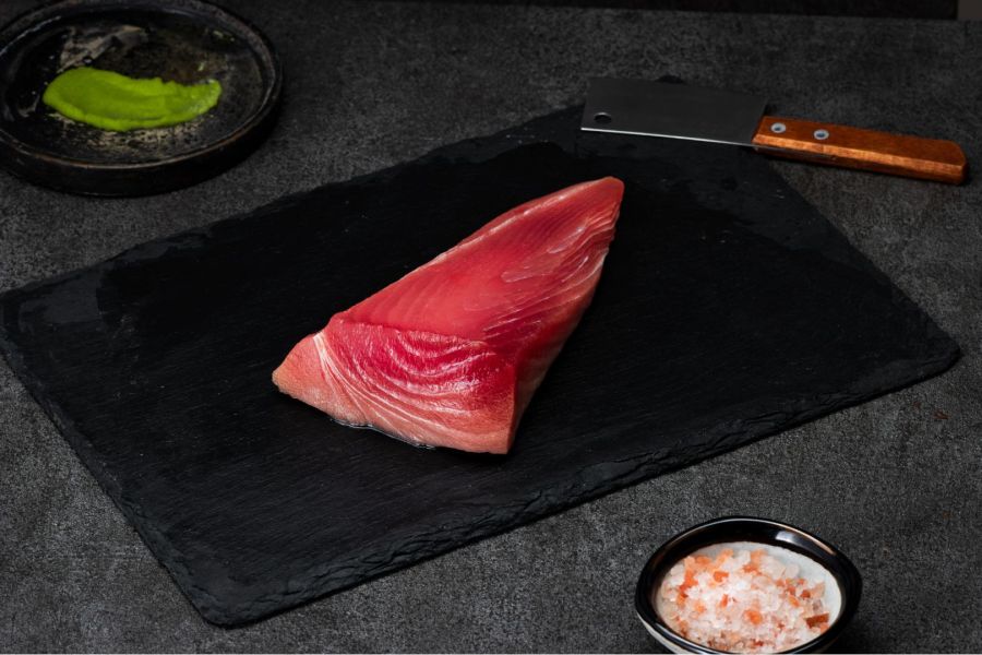 南方黑鮪魚 赤身（300g±10%／包） #南方黑鮪魚 #黑鮪魚赤身 #黑鮪魚 #鮪魚刺身 #生食級鮪魚 #炙燒鮪魚 #赤身魚肉 #高級海鮮 #鮪魚料理 #握壽司用魚