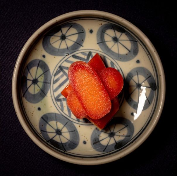 溏心烏魚子 (500g) (13兩 大約10-12人份) #塘心烏魚子 #烏魚子 #高端美食 #過年美食 #養生食材 #珍貴食材 #鮮香美味 #醇厚口感 #高端送禮 #年節美食 #健康美食 #過年佳品 #鮮美滋味 #家庭團圓 #獨特風味 #尊貴美味 #美味佳肴 #舌尖享受 #營養豐富 #餐桌美味 #奢華美食 #海的優 #oceanbest