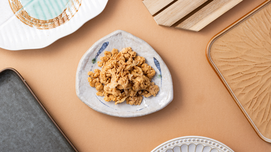 花菜干 (90g/包) 花菜干、乾花菜、古早味花菜干、手工日曬乾貨、花菜干料理、滷味配料、燉湯食材、台灣乾貨、家常菜乾貨、素食乾貨、古早味料理、家常滷味、傳統日曬花菜干、手工花菜干、花菜干炒豆干