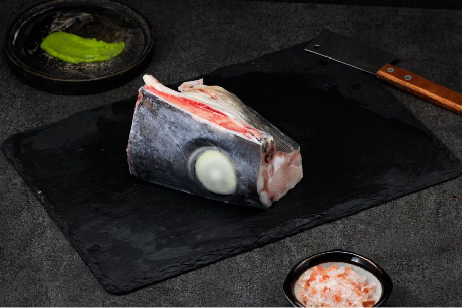 南方黑鮪魚 眼睛 (300g±10%/包) #南方黑鮪魚 #黑鮪魚眼睛 #鮪魚膠質 #海鮮食材 #滋補料理 #清蒸魚眼 #燉湯材料 #高級海鮮 #魚眼料理 #鮪魚部位