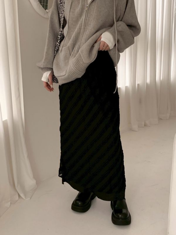 輕鬆優雅 毛絨感光澤直筒半裙 開衩設計長裙（3色） 