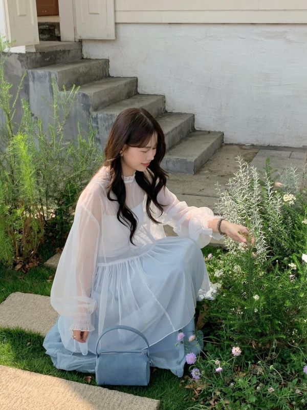 雲霧娃娃 網紗上衣 韓系透膚長袖顯瘦上衣 百搭氣質上衣（3色） 