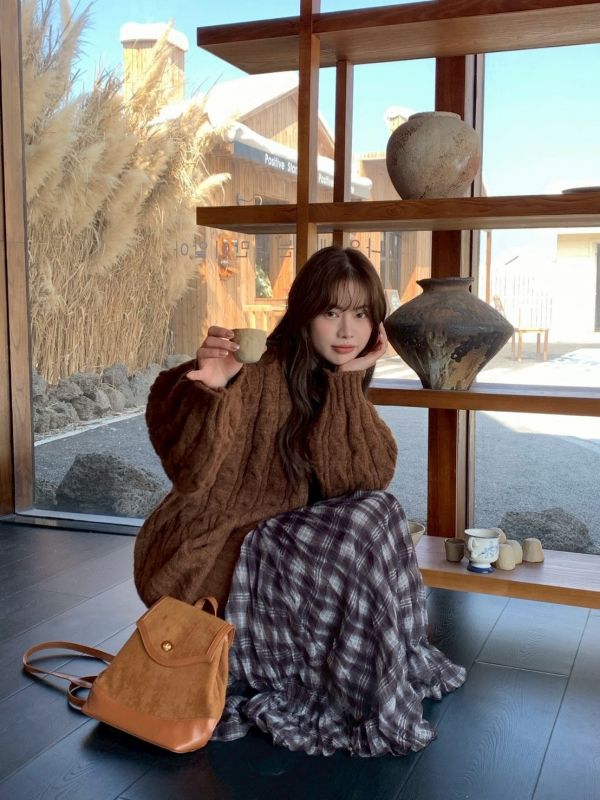 琥珀色的旋律 日系柔光格紋百褶長裙 鬆緊腰不貼腿 顯瘦垂墜感 四季可穿通勤日常裙（3色） 