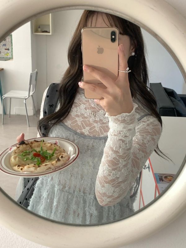 初戀午後的透膚蕾絲上衣 透膚長袖內搭 韓系疊穿打底 顯瘦氣質必備（3色） 