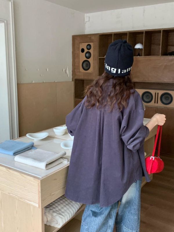 襯出好感日常 慵懶素面襯衫 