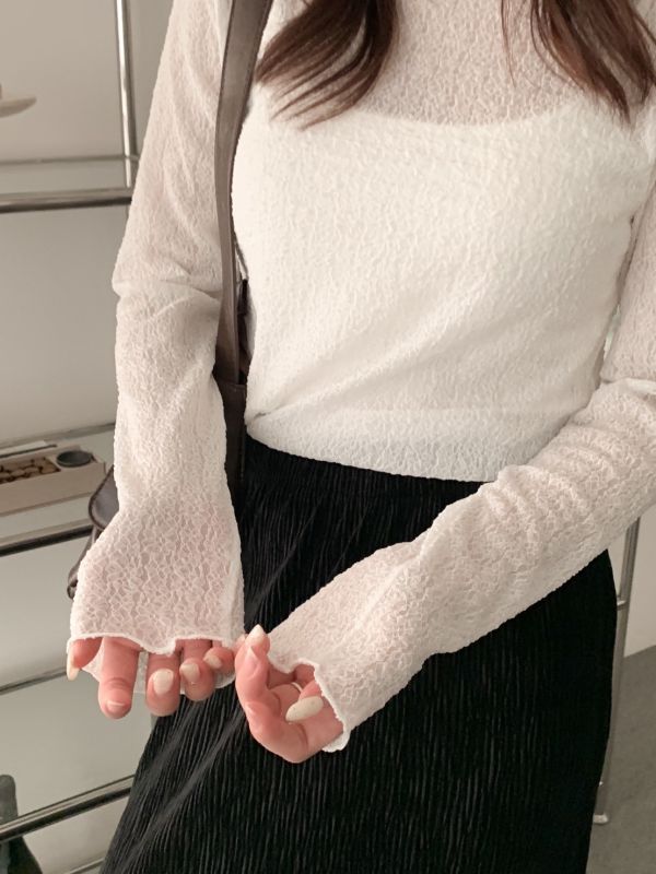 柔和打底 皺皺透膚高領長袖上衣 法式內搭 捲邊設計 百搭打底衫 （3色） 