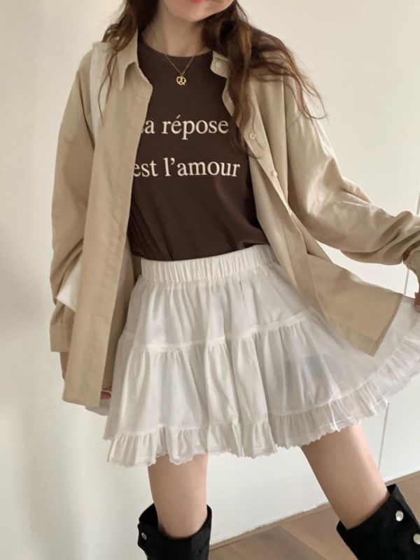 剛剛好的腿長比例 花花短裙 