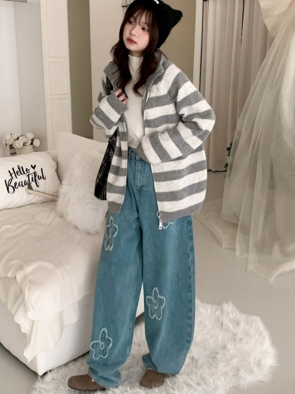 霧藍花信 小花刺繡牛仔寬褲高腰顯瘦 直筒寬褲（2色） 