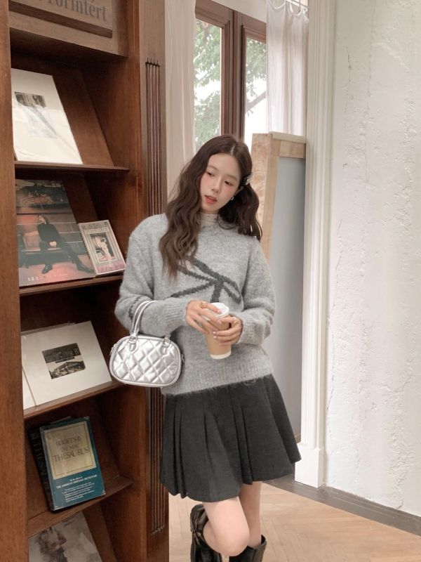 蝴蝶緋語 韓系蝴蝶結毛感針織上衣 可愛不幼稚 顯白配色 柔軟不刺癢 秋冬百搭必收（3色） 