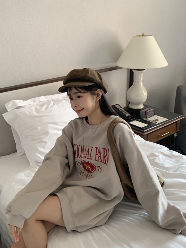 楓糖少女 寬鬆刺繡Over size大學T 