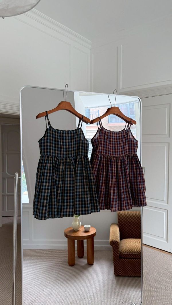 英倫週末日記 格紋細肩洋裝 輕甜版型背心（2色） 