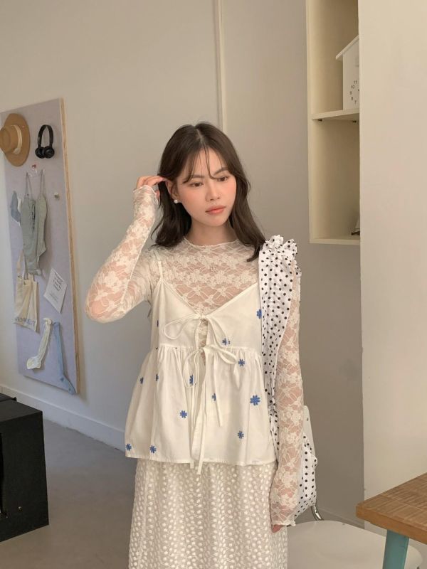 清晨花朵綁帶背心 刺繡花朵細肩背心 韓系甜感綁帶小可愛（2色） 