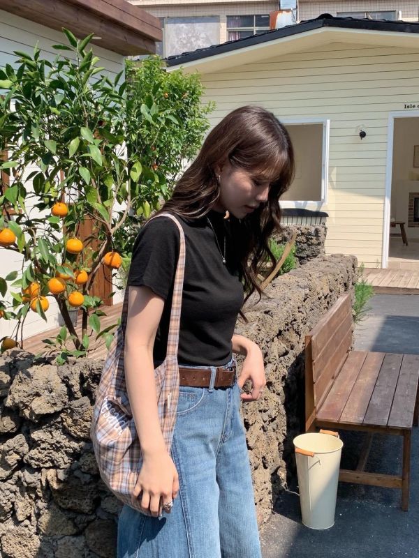 南法慢生活 百搭彈力側抓皺上衣（5色） 