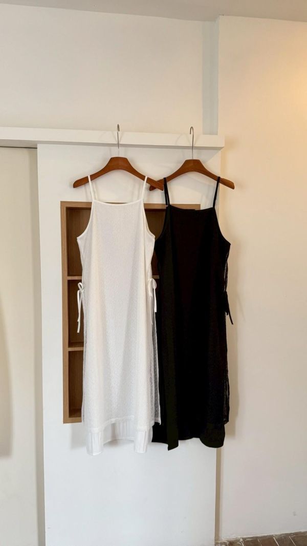 光影之間 空氣感細肩帶綁帶長洋裝 韓系疊穿洋裝 （2色） 