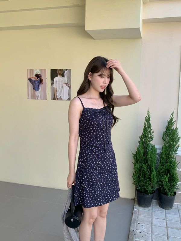 歐式小鎮日常 碎花細肩背心＋柔霧短版罩衫兩件套 