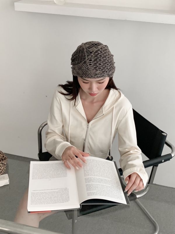 秋日氛圍感 早秋 刺繡短板外套 