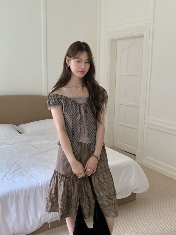 小眾氛圍款  拼接設計 蝴蝶結綁帶 小性感短版顯瘦上衣（2色） 