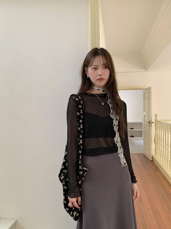 慵懶夜色感點點透膚上衣 微性感內搭 修身打底 （3色） 