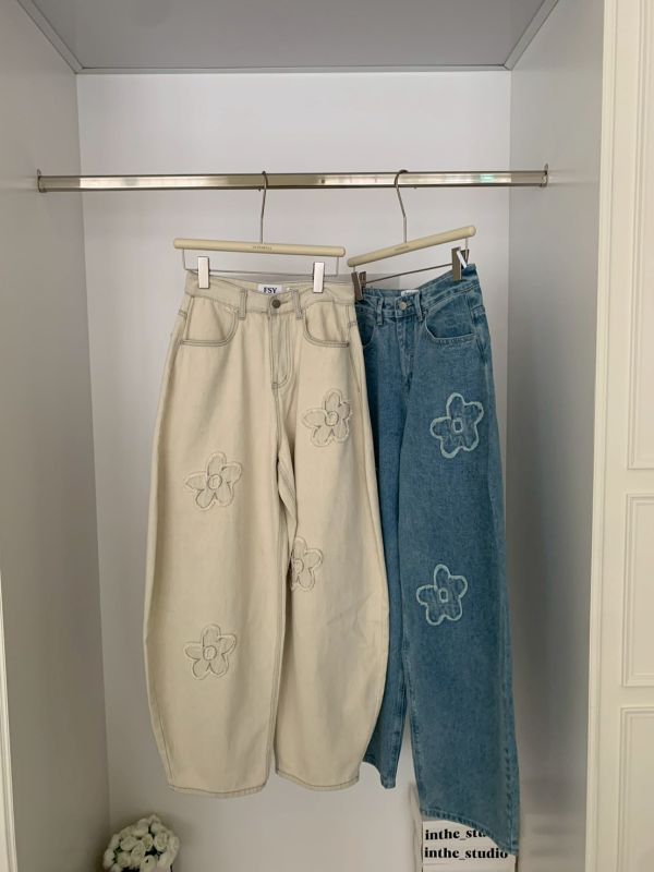 霧藍花信 小花刺繡牛仔寬褲高腰顯瘦 直筒寬褲（2色） 