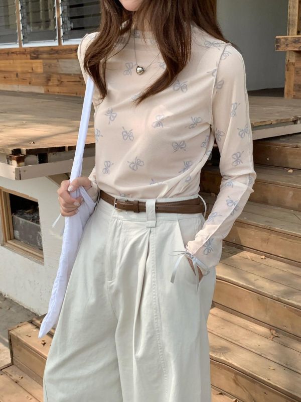 蝶舞微光 刺繡上衣 韓系蝴蝶刺繡透膚打底衫 小隻女孩氣質長袖 百搭內搭（3色） 