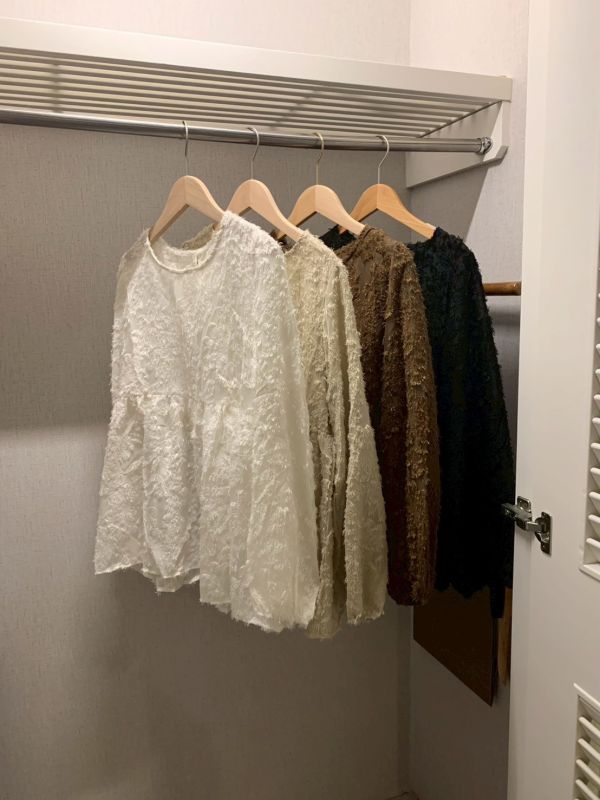 自訂款 晨光輕吻 柔霧羽 立體紋路毛絨感上衣 