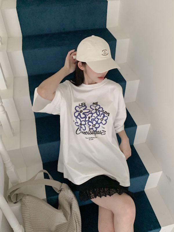 手繪插畫感 花花大T(男女可穿） 