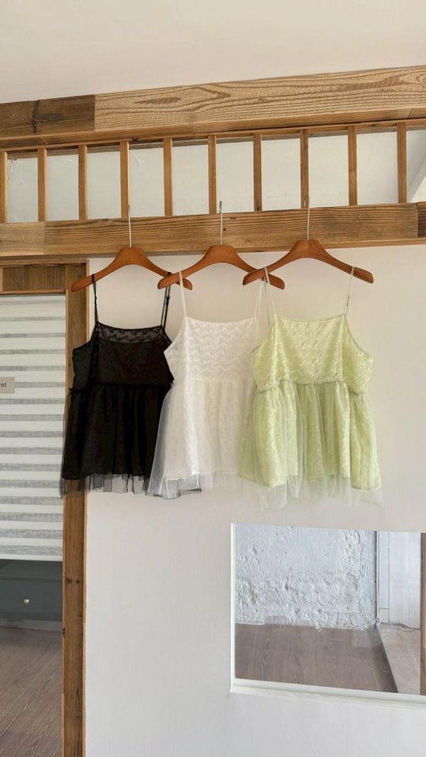 花霧蕾絲網紗背心 韓系甜美網紗背心 小隻女孩百搭疊穿（3色） 