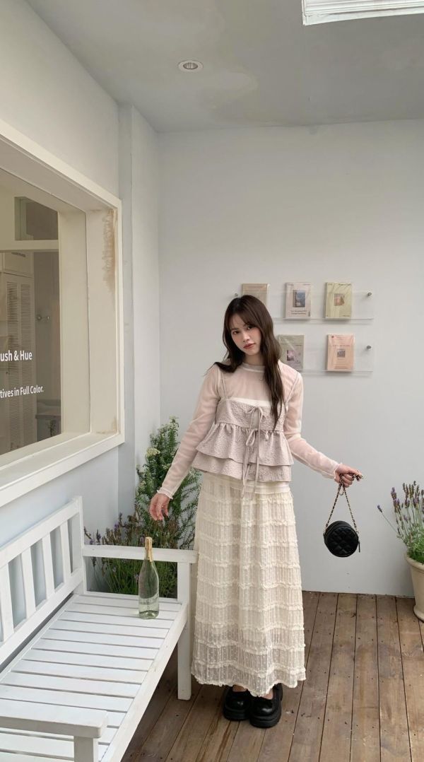 法式微甜 透膚紗感內搭＋立體花紋澎澎背心套裝（4色） 