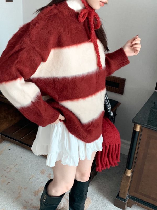 冬日莓果戀曲 毛絨條紋寬鬆針織 顯瘦存在感毛衣（2色） 