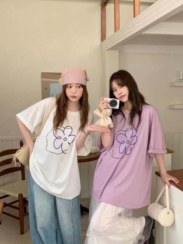 南法花園莊園 小花線條感寬鬆T恤 法式簡約百搭上衣（5色） 