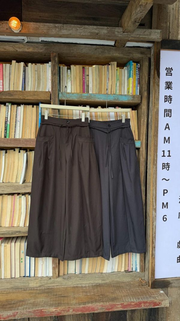秋日鬆弛感 奶芙棉彎刀寬褲 高腰顯瘦落地長褲 雙口袋休閒褲(2色） 