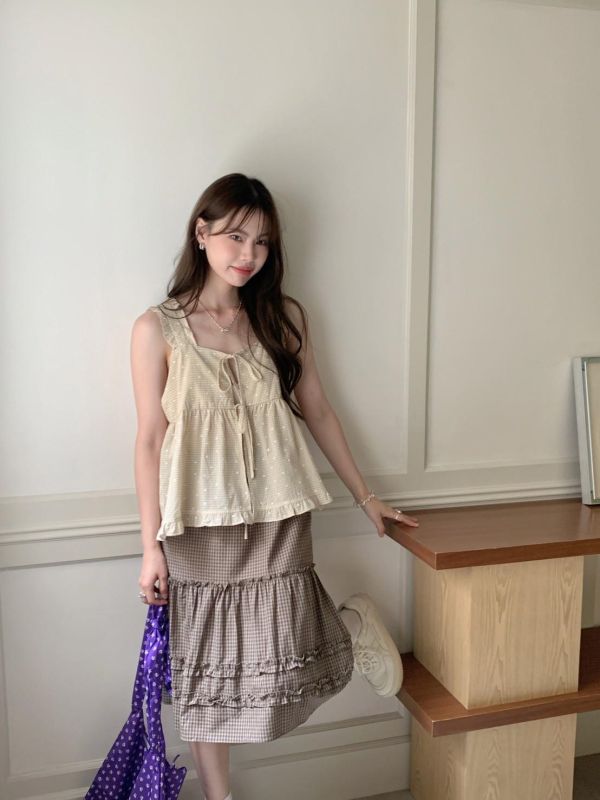 小花日常 格紋花花荷葉邊上衣（3色） 