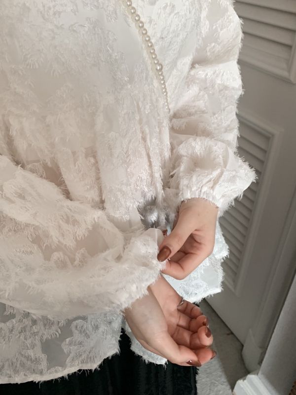 自訂款 晨光輕吻 柔霧羽 立體紋路毛絨感上衣 