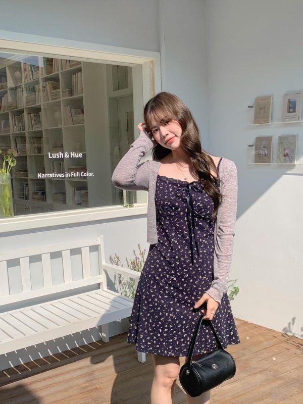 歐式小鎮日常 碎花細肩背心＋柔霧短版罩衫兩件套 