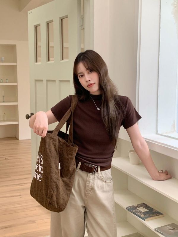 南法慢生活 百搭彈力側抓皺上衣（5色） 