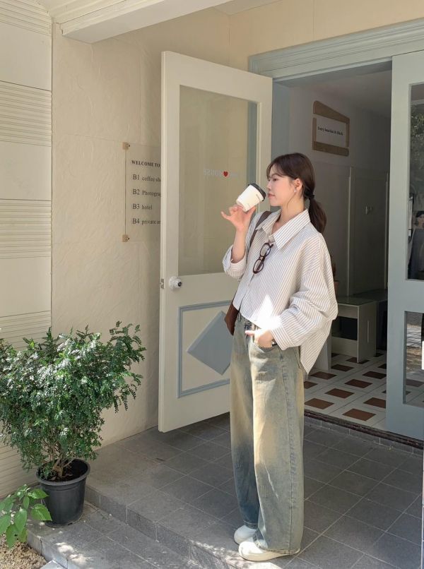 弘大慵懶條紋襯衫 條紋層次短版襯衫 韓系前短後長設計 （2色） 