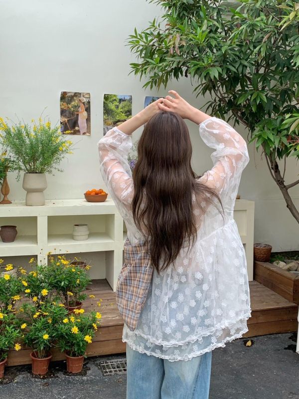 雲朵莊園 立體小花透紗澎感上衣 法式浪漫層次感上衣（2色） 