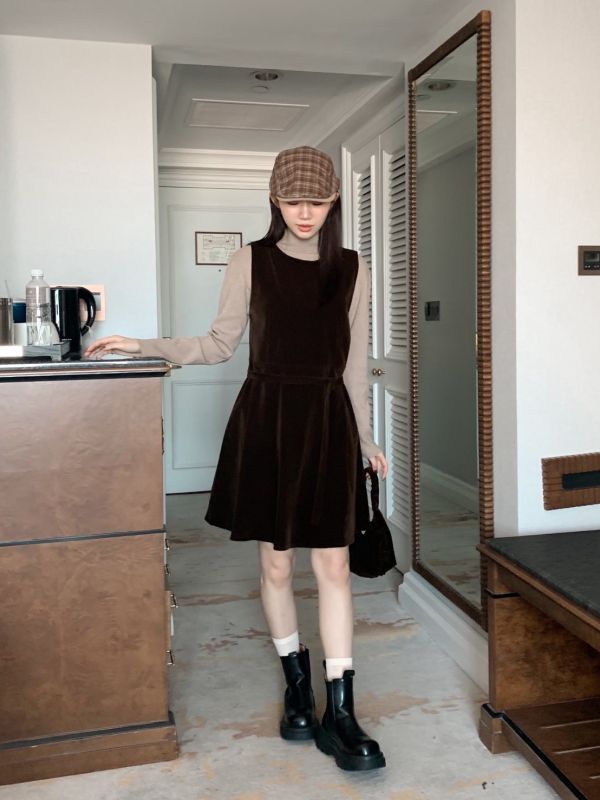 韓系天鵝絨光氣質綁帶小禮服  附贈包包 約會必收 