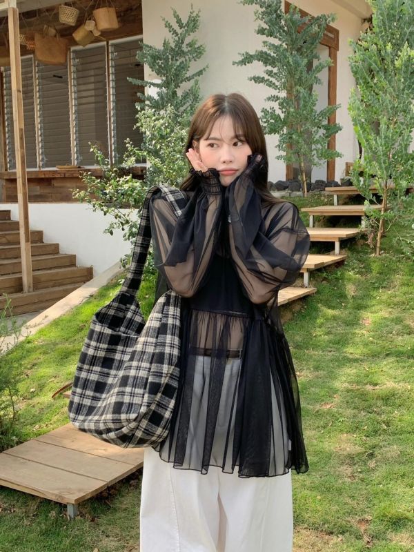 雲霧娃娃 網紗上衣 韓系透膚長袖顯瘦上衣 百搭氣質上衣（3色） 