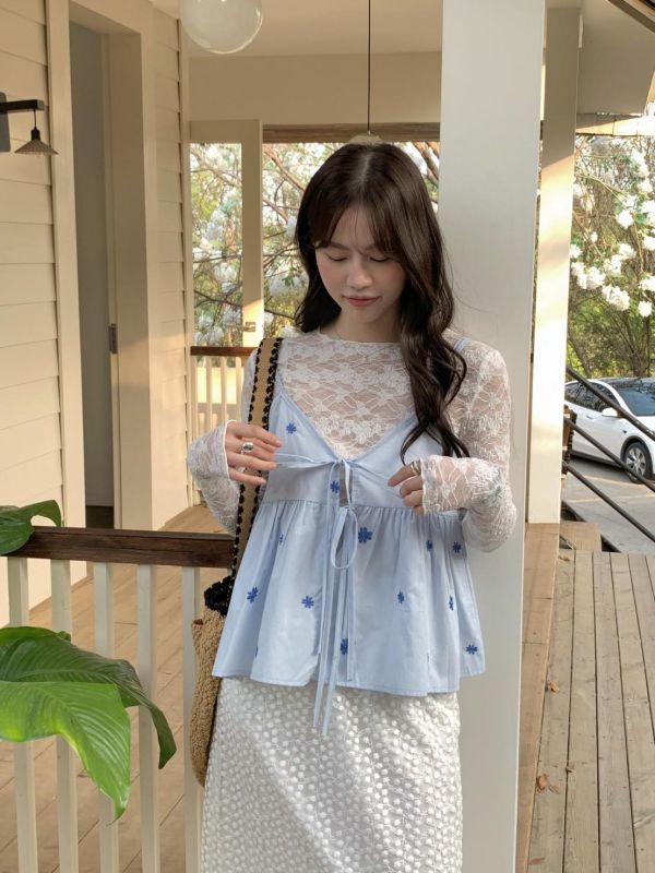 清晨花朵綁帶背心 刺繡花朵細肩背心 韓系甜感綁帶小可愛（2色） 