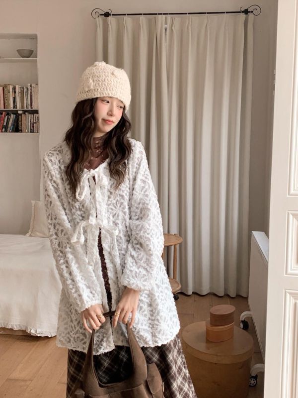 蜜漾晨曦 韓系立體毛毛花花綁帶罩衫 仙女感罩衫 顯瘦不刺癢 春夏秋必備（3色） 