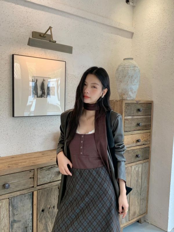 秋日蕾絲小背心 蕾絲拼接細肩帶上衣 前排釦修身內搭 無胸墊背心(3色） 