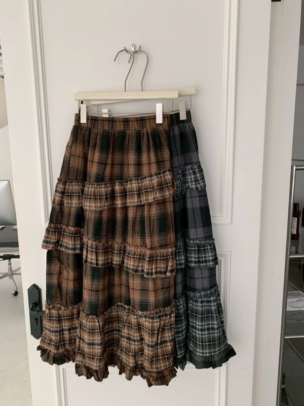 在裙擺裡藏了一點浪漫 多層次格紋蛋糕長裙 顯瘦鬆緊腰 （2色） 