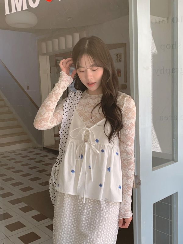 初戀午後的透膚蕾絲上衣 透膚長袖內搭 韓系疊穿打底 顯瘦氣質必備（3色） 