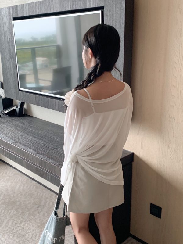 訂做款 薄霧公主的城堡 輕語涼感透膚上衣 (4色) 