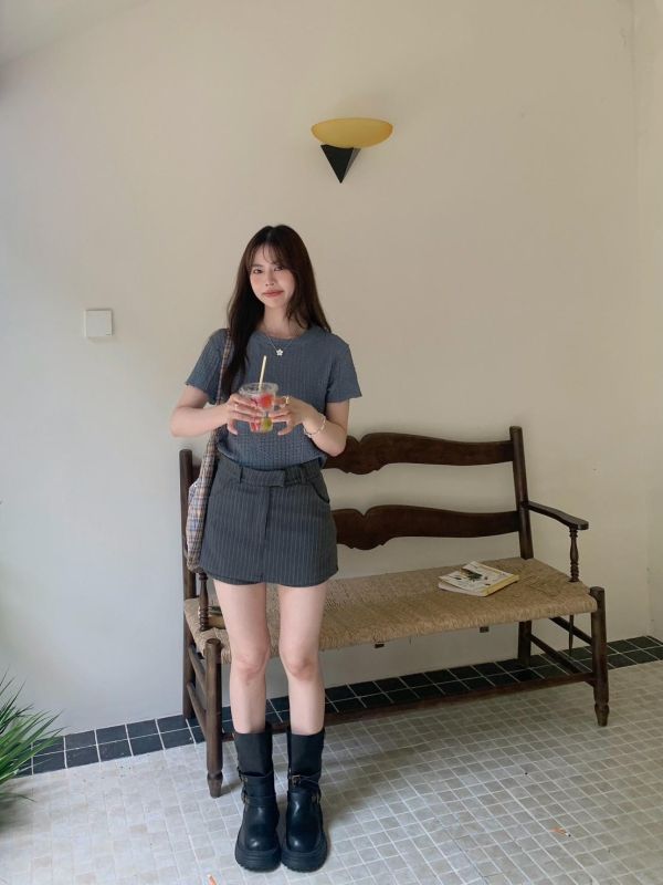夜色氛圍條紋西裝短裙 顯腿長高腰版型 修身顯瘦 辣妹百搭裙（2色） 