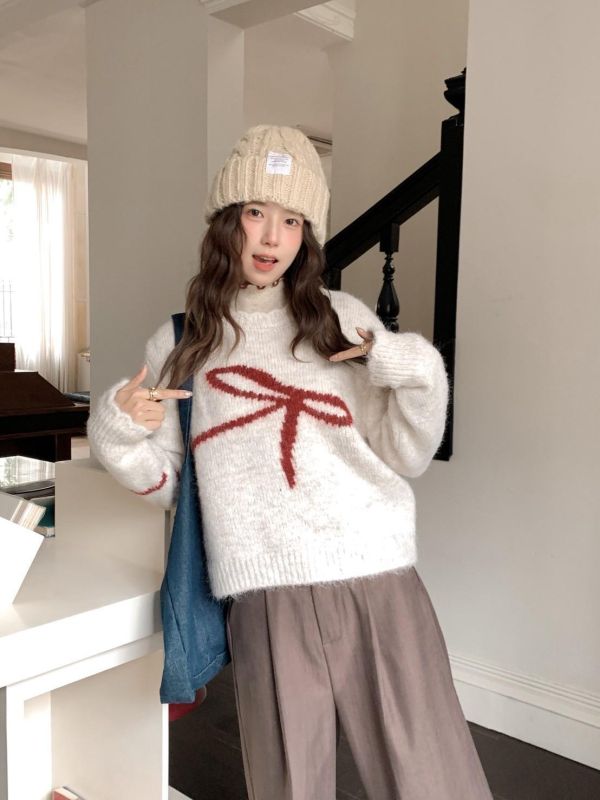 蝴蝶緋語 韓系蝴蝶結毛感針織上衣 可愛不幼稚 顯白配色 柔軟不刺癢 秋冬百搭必收（3色） 