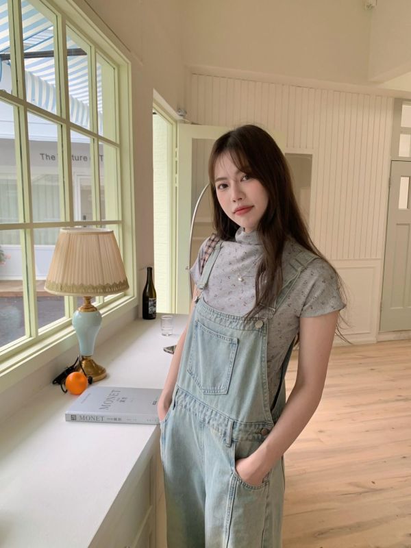 晨霧莊園 寬版吊帶牛仔長褲 法式慵懶感日常穿搭（2色） 