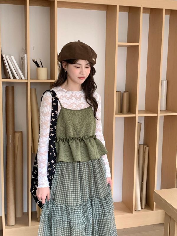 晚風花紋細肩背心 韓系短版顯瘦 小性感荷葉上衣 春夏百搭背心（3色） 